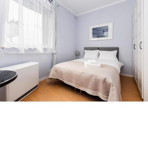 Robotnicza 2-Bedroom Apartment