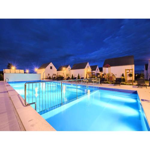 Rogowo - holiday home with swimming pool