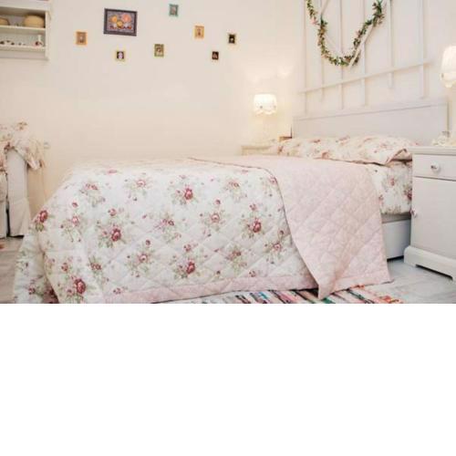 Romantic Apartment on Rynok square with Air-Conditioning