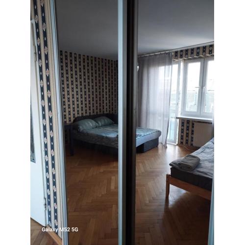 Варшава ,центр,біля метро Rondo ONZ apartamenty Roland Aleja Jana Pawła II,18