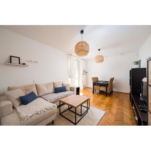 Rondo Wiatraczna Stylish Apartment