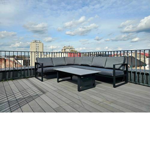 Rooftop Apartment with Terrace by T