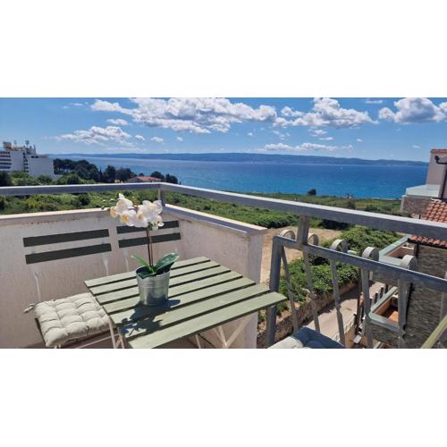 Rooftop sea view apartment
