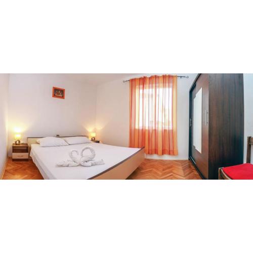 Room Goli 1