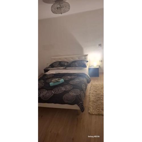 Room Mateo