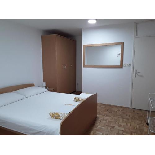Room Nada