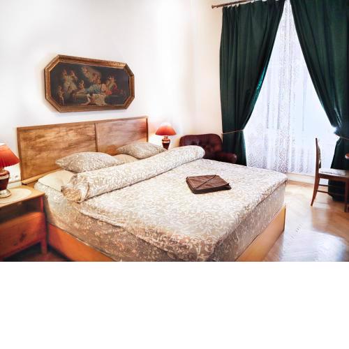 Room & Parking Assistance