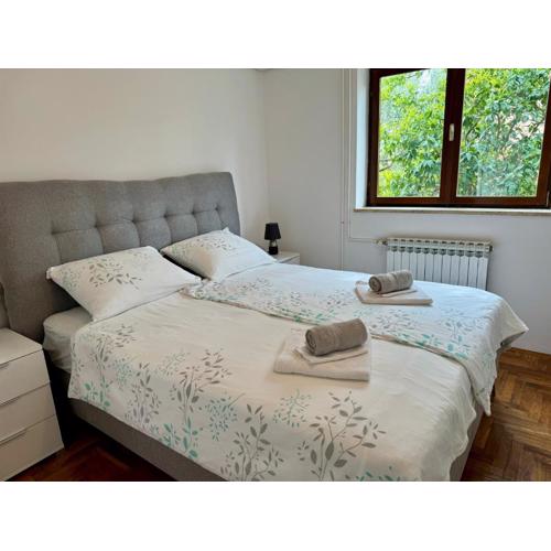 Room Tinna Cres