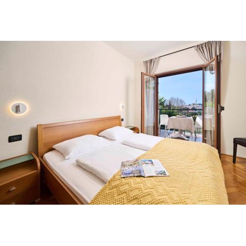 Rooms and Apartments Dobravac