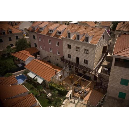 Rooms by the sea Sutivan, Brac - 24402
