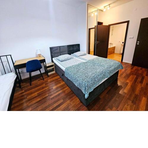 Rooms Green Rydygiera 17 own room tv wifi