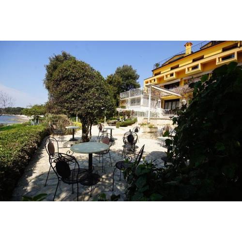 Rooms in Rovinj with a sea view, balcony, air conditioning, WiFi 81-2