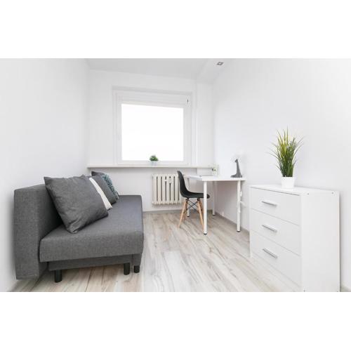 Rooms4Less