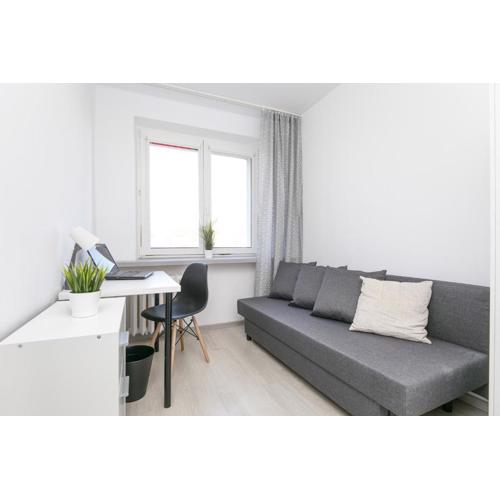 Rooms4Less