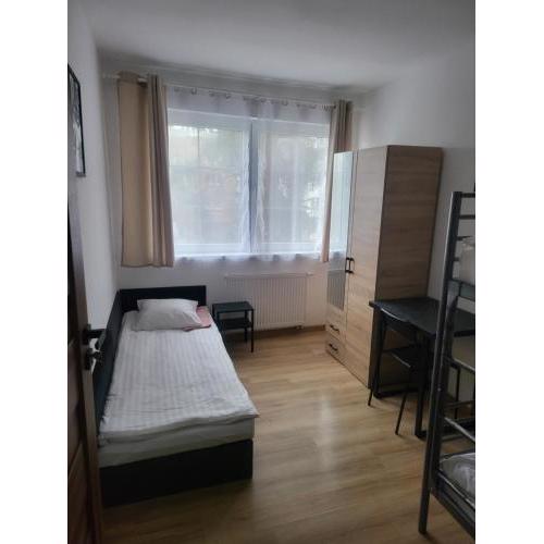 Rooms4Rest Popularna - Private rooms for tourists - ATR Consulting Sp, z o,o,
