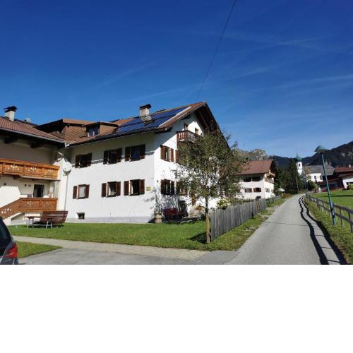 Rosa's Ferienhaus Ferienwohnung Rote Flueh