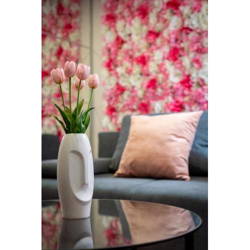 Rose Garden Apartment