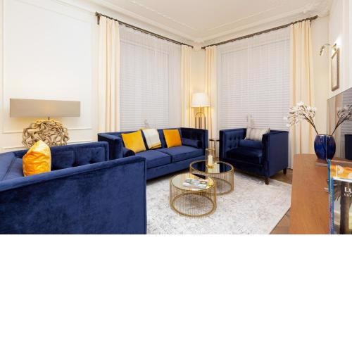 Royal Apartment Kopernika by Renters Prestige