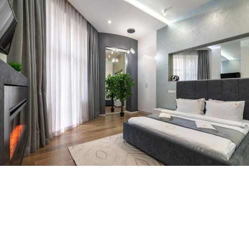Royal Apartment on Franka 28