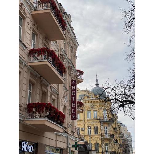 Royal Grand Hotel