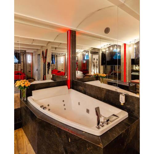 Royal Hot Jucuzzi Apartment