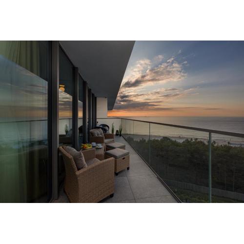 Royallux Apartment Waves Resort & SPA - Sea View from Balcony by Renters Prestige