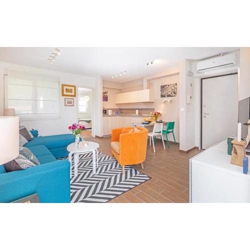 RozART - river marina apartment with free parking