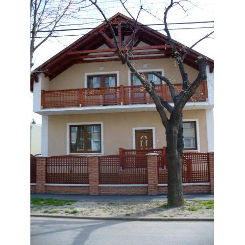 Rózsakert Apartmanház