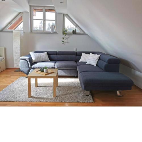 Ruhige 3-Zimmer-Wohnung am Stadtrand mit Bergblick