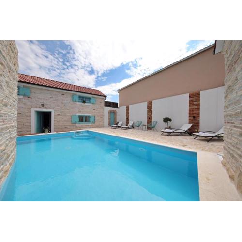 rural home with heated pool raštane