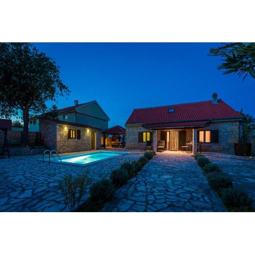 Rural House Gluic