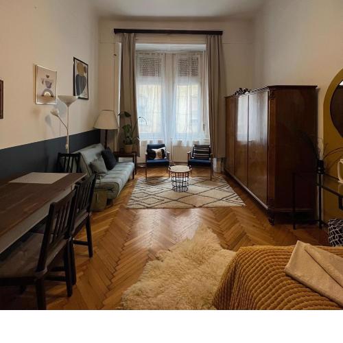 Rustic apartment in downtown of Budapest