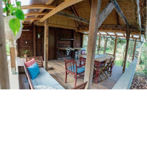 Rustic&Green Guesthouse for 6 people FREE AIRCONDITIONER FREE COFFEE
