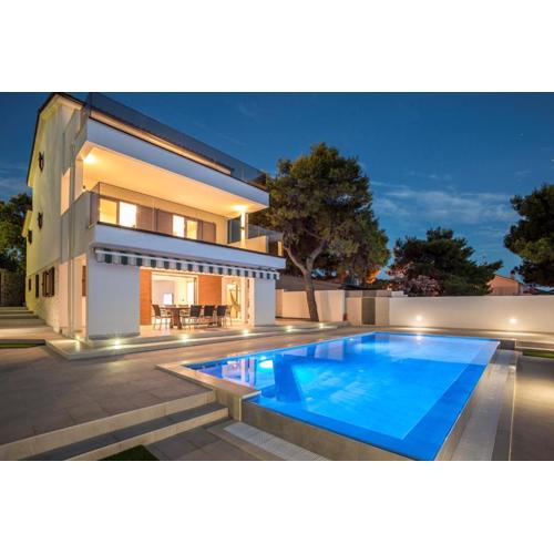 Sailor house villa near Trogir, private pool