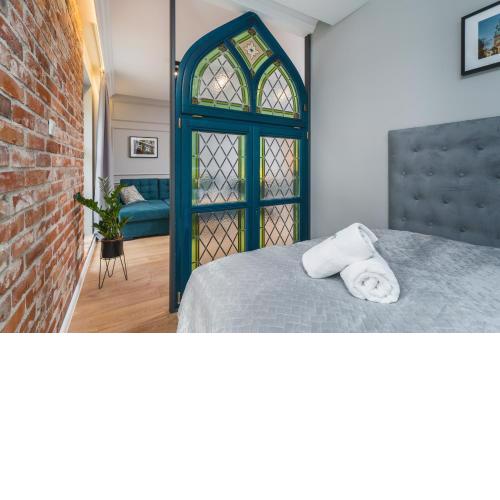 Saint Florian's Suites - Old Town Luxury Apartments - by Upstairs