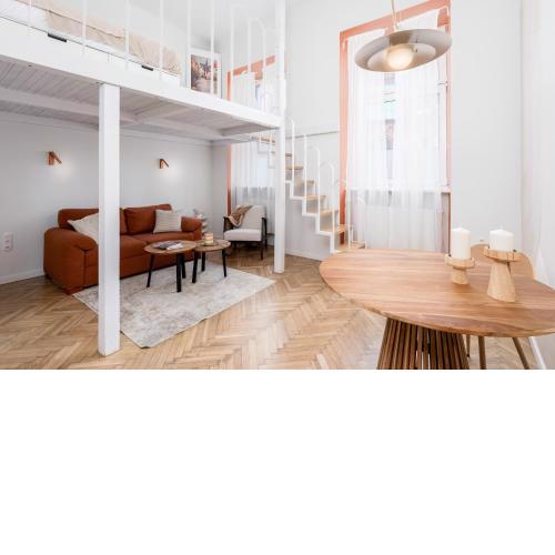 Saint Joseph View Studio with Mezzanine