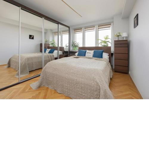 Salezego Apartment near PGE Narodowy Warsaw by Noclegi Renters