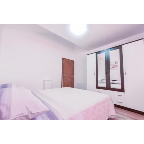 Sandrina Residences
