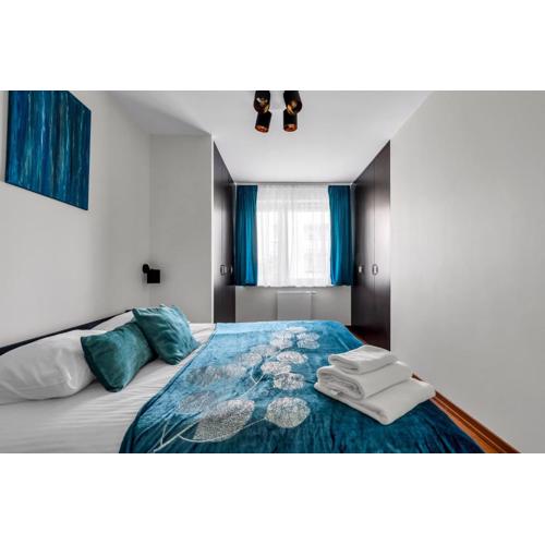 Sapphire Sky Deluxe Apartment