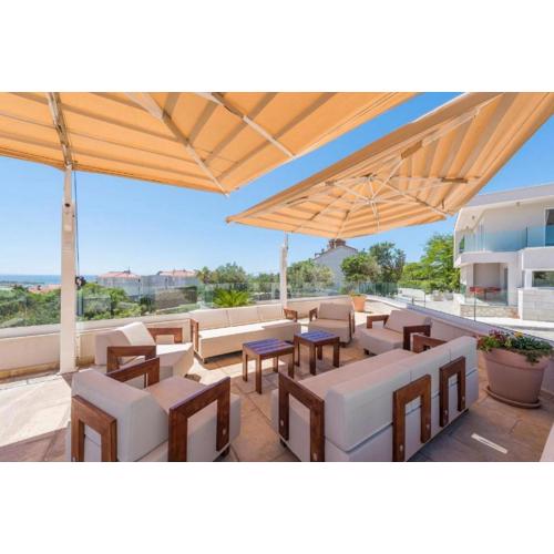 Sargas Suite 6 with city view