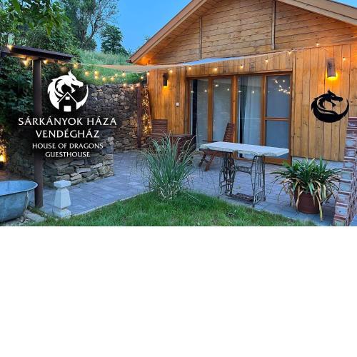 Sárkányok Háza Vendégház - House of Dragons Guesthouse