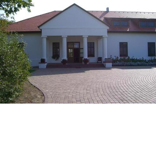 Sarlóspuszta Club Hotel