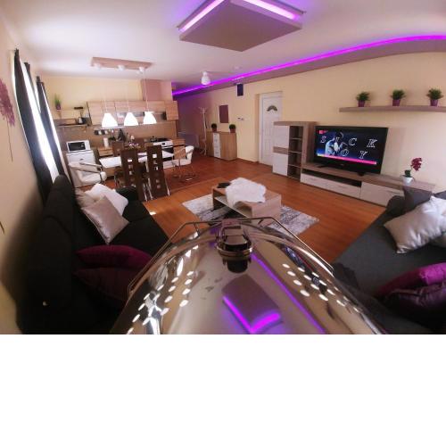 Sarok Apartmanház