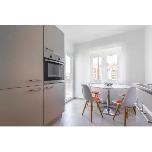 Saten Suite Apartment Near the Beach