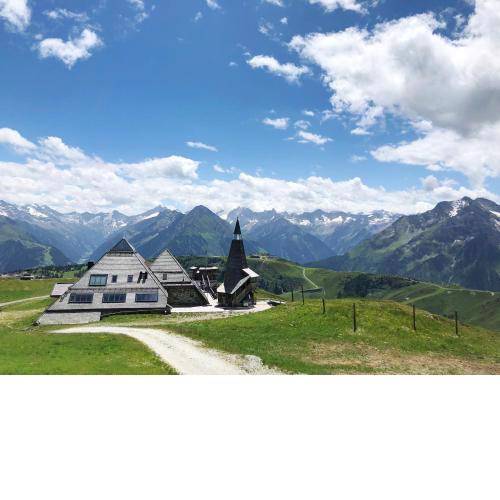 Schneekarhütte