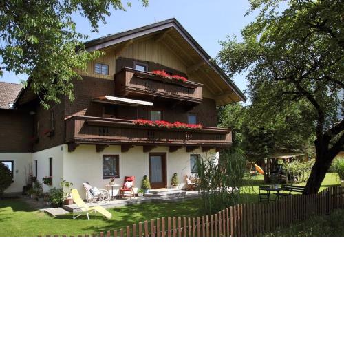 Schöne Gartenwohnung mit Blick ins Grüne