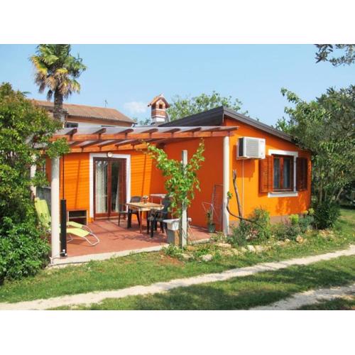 Schöne Wohnung In Babići Mit Kleiner Terrasse