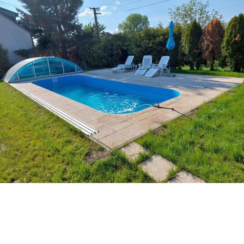 schönes Ferienhaus mit grossem Pool 4 km zum Balaton