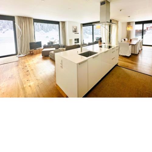 Schooren des Alpes Luxury Penthouses & Apartments with SPA & Pools close Ischgl