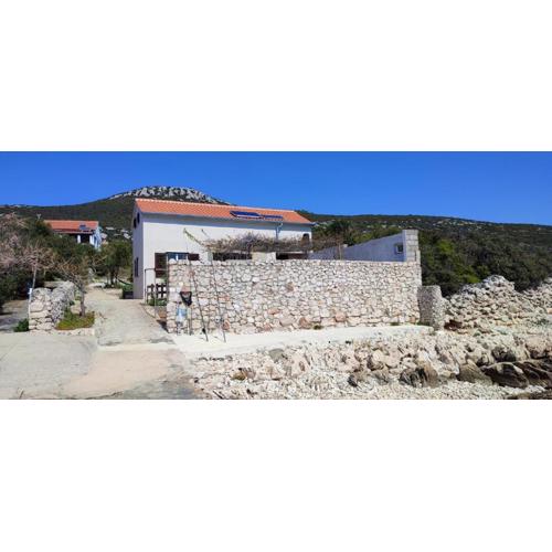 Sea house Anka